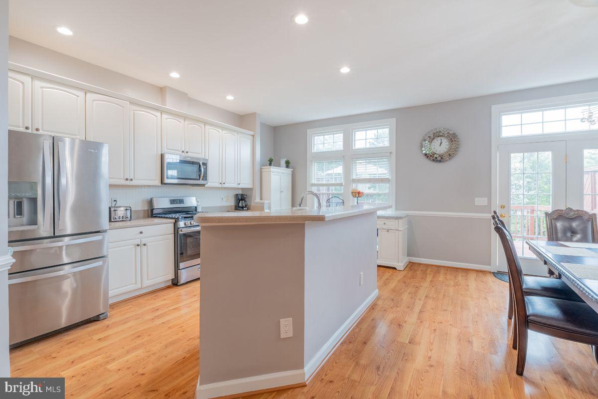 SOUTH RIDING - Residential Lease