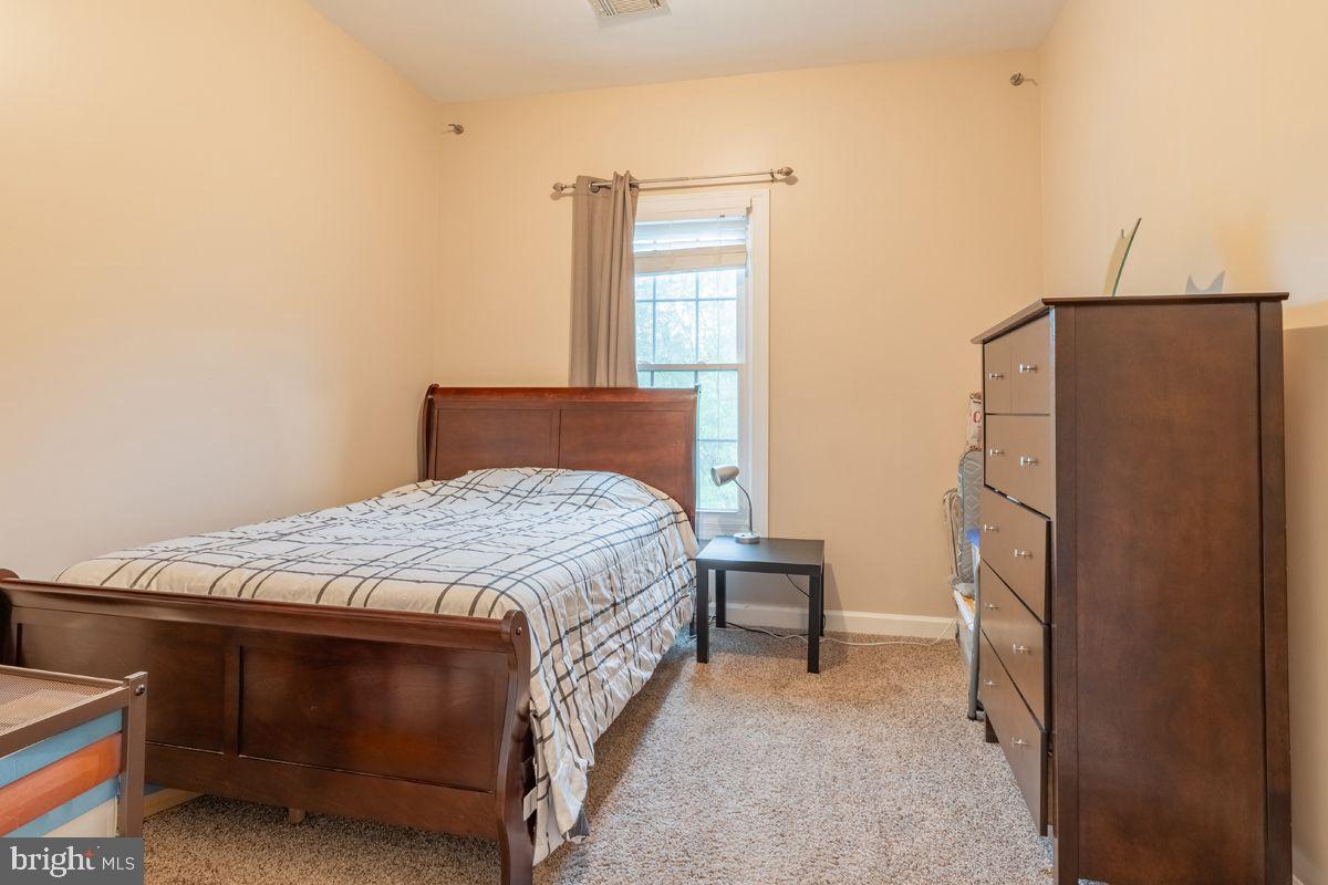 SOUTH RIDING - Residential Lease