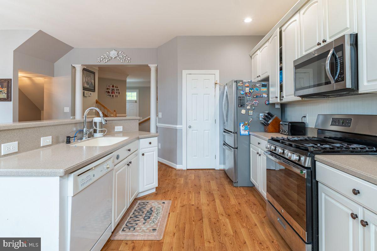 SOUTH RIDING - Residential Lease