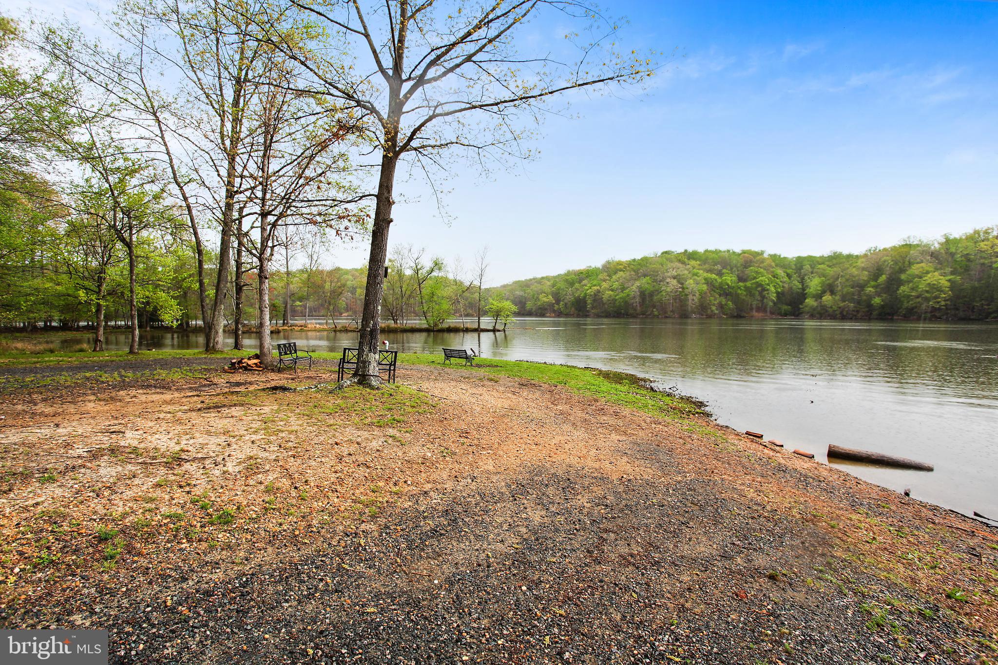 LAKE RIDGE POINTE - Residential