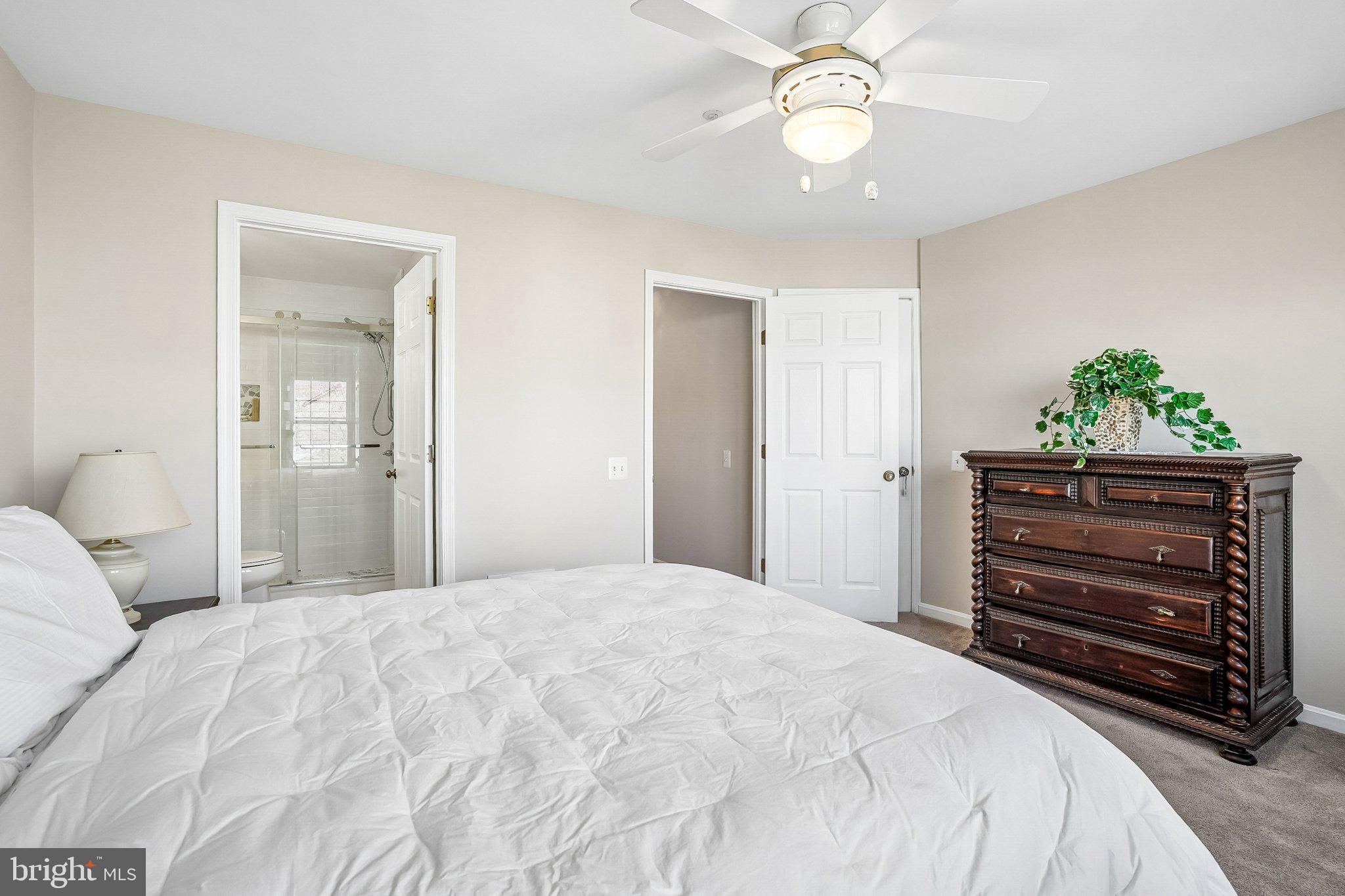 LAKE RIDGE POINTE - Residential