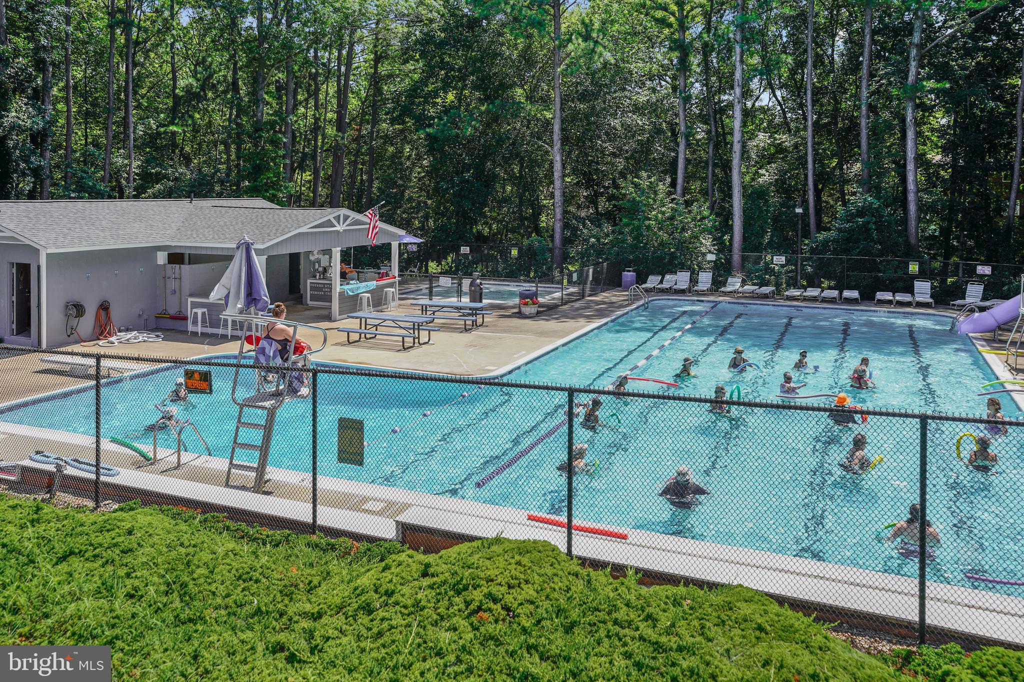 LAKE RIDGE POINTE - Residential