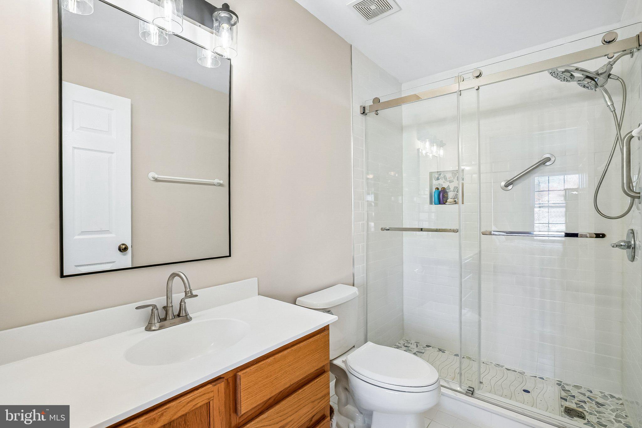 LAKE RIDGE POINTE - Residential