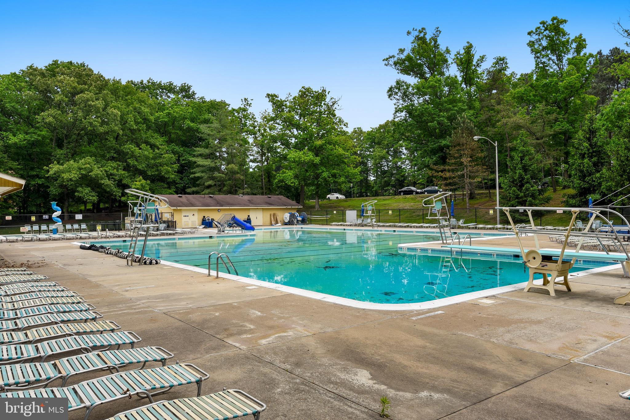 LAKE RIDGE POINTE - Residential