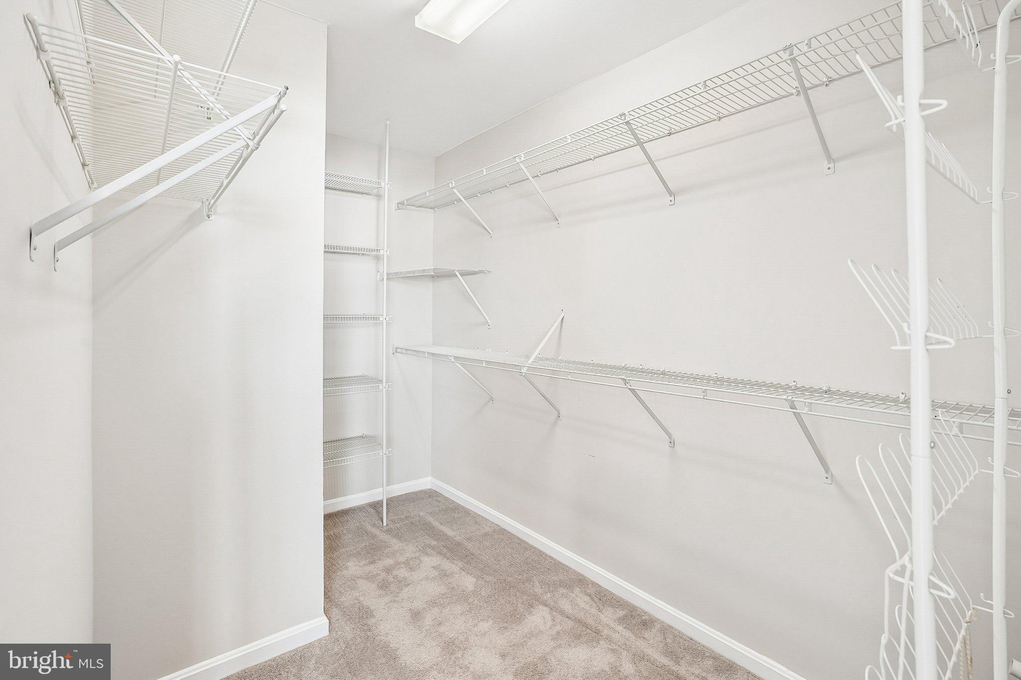 LAKE RIDGE POINTE - Residential