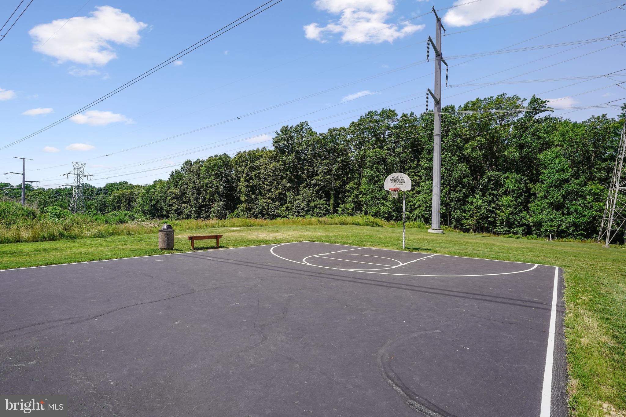 LAKE RIDGE POINTE - Residential