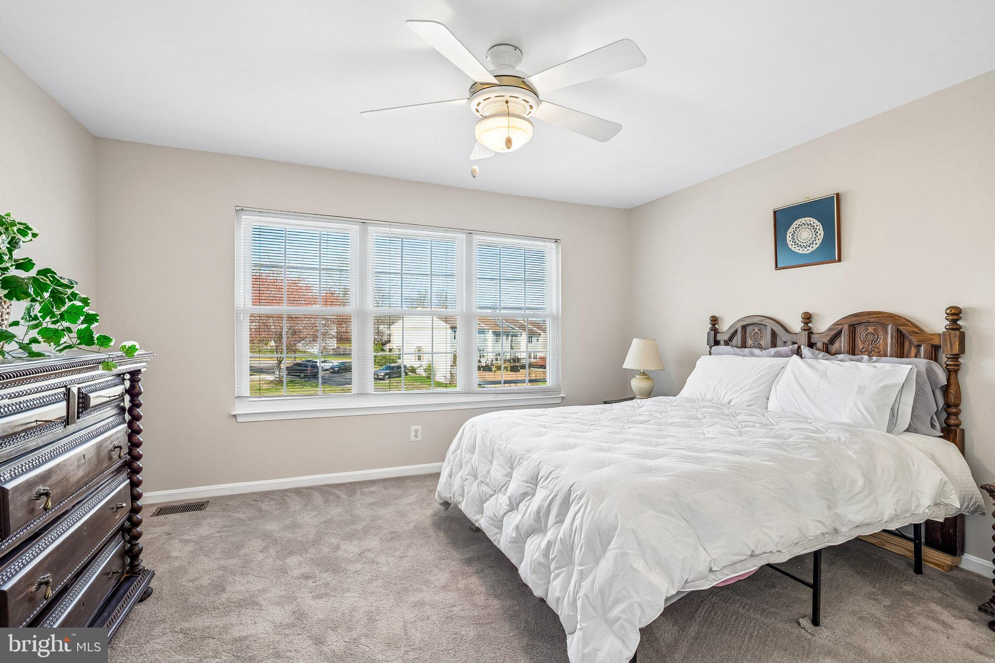 LAKE RIDGE POINTE - Residential