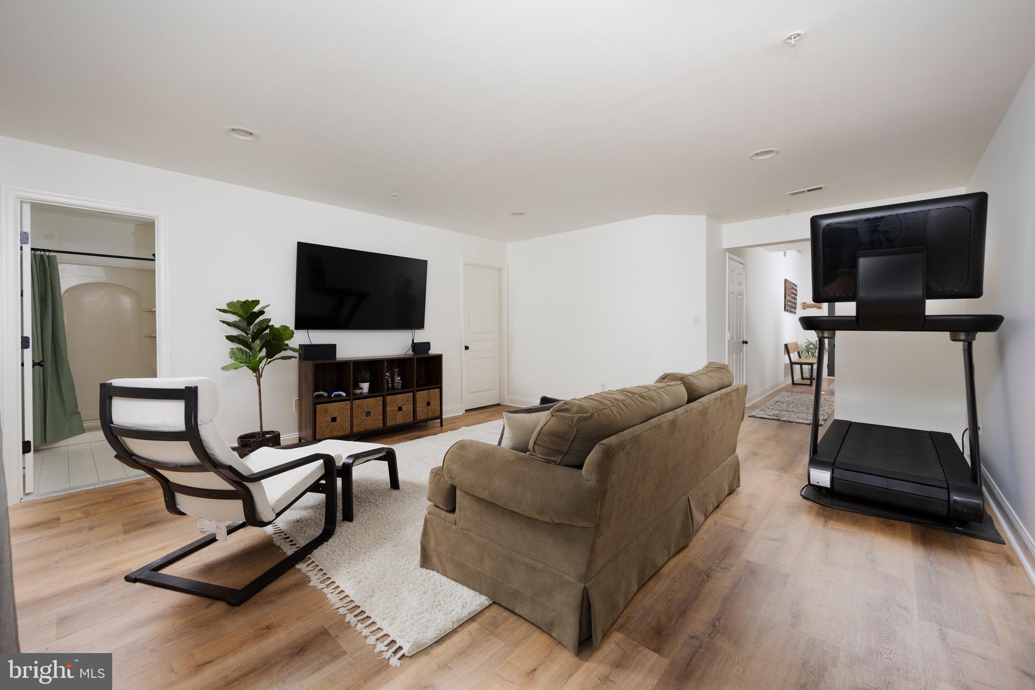 BASFORD'S RETREAT - Residential