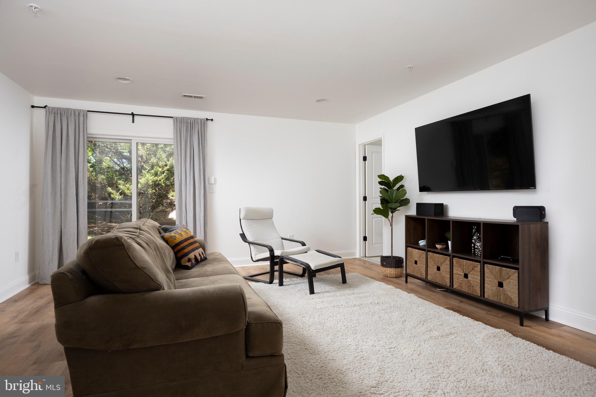 BASFORD'S RETREAT - Residential