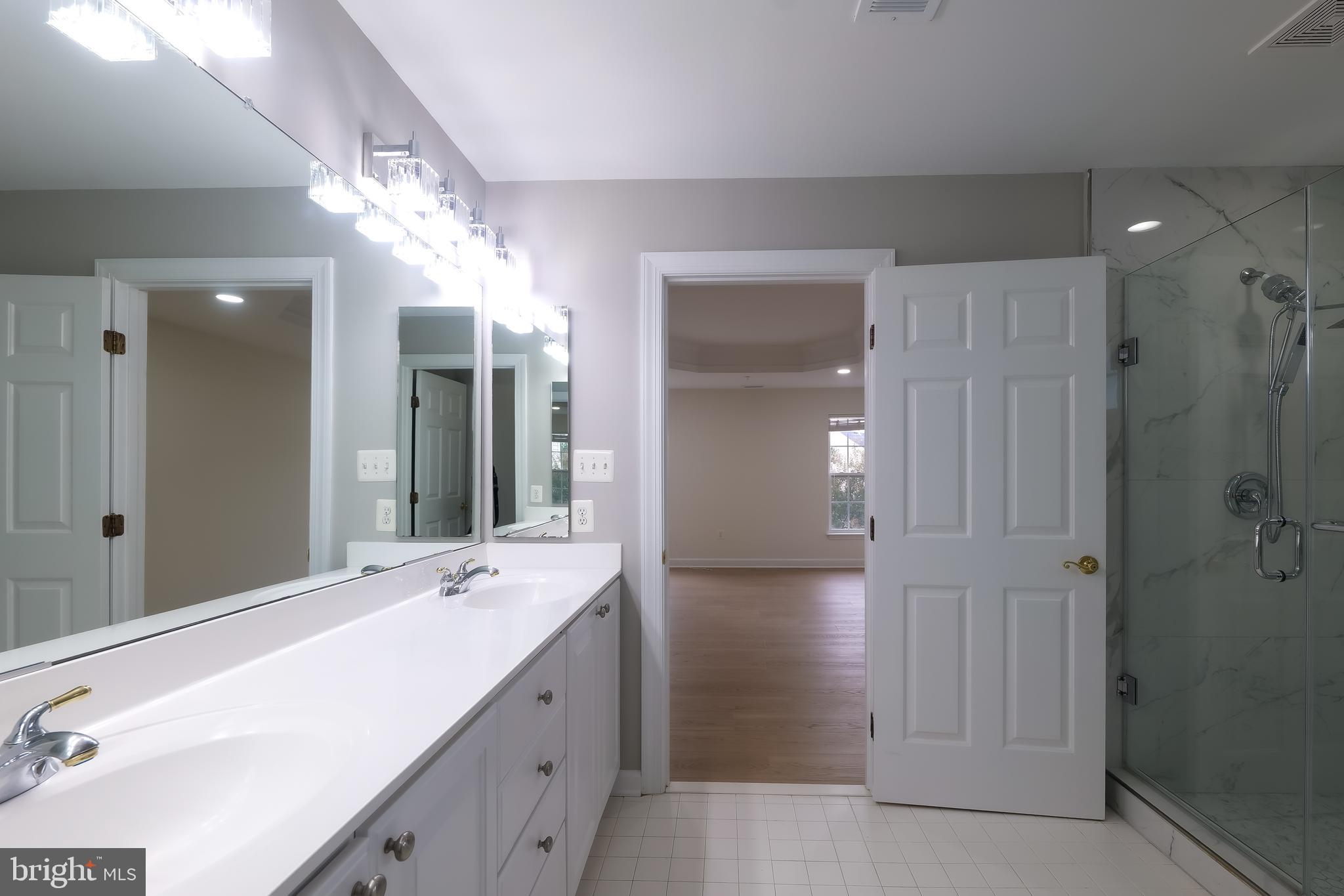 THE VILLAGES AT WELLINGTON - Residential Lease