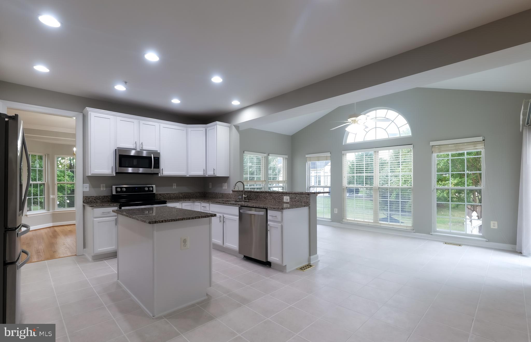 THE VILLAGES AT WELLINGTON - Residential Lease