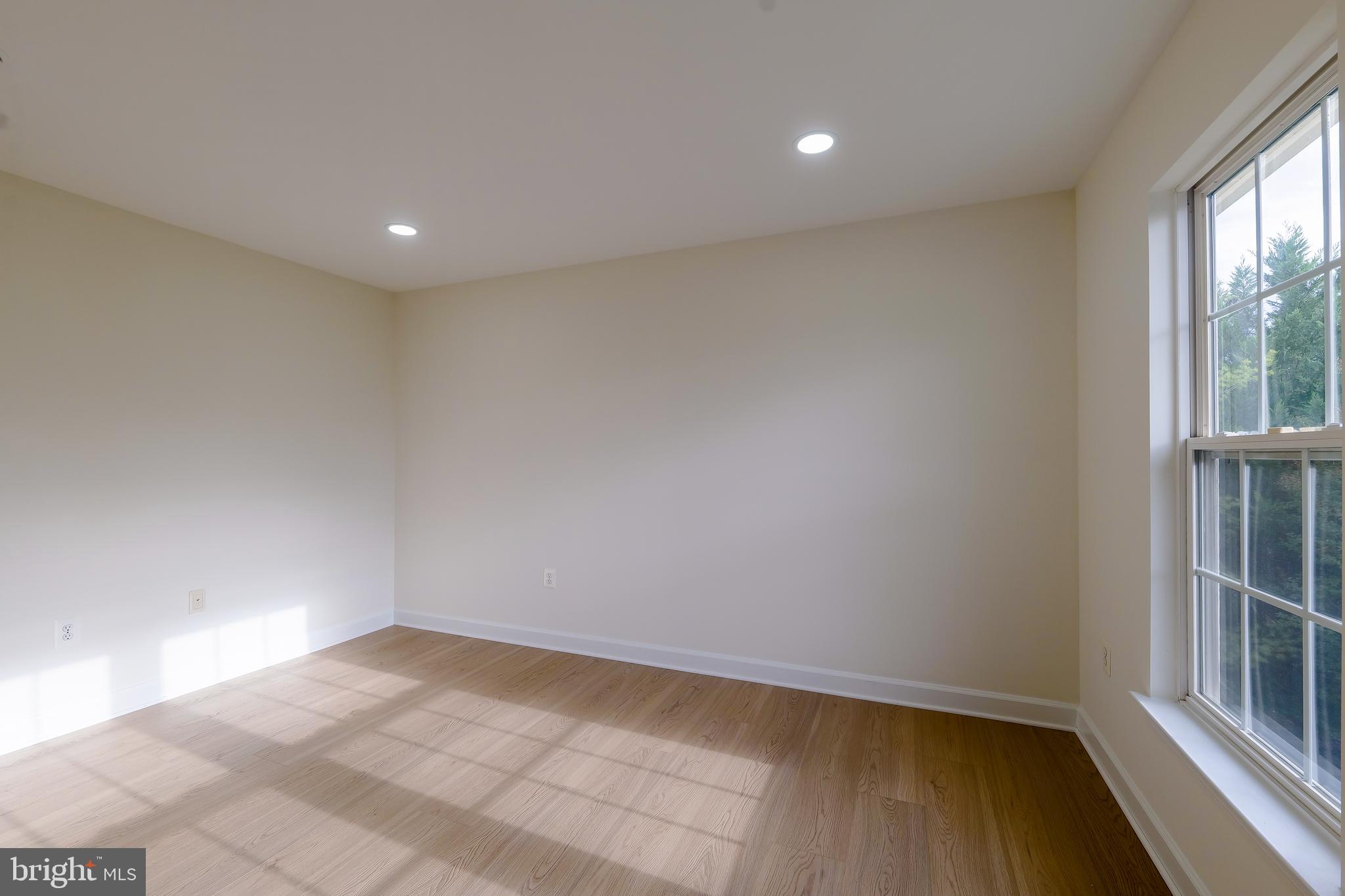 THE VILLAGES AT WELLINGTON - Residential Lease