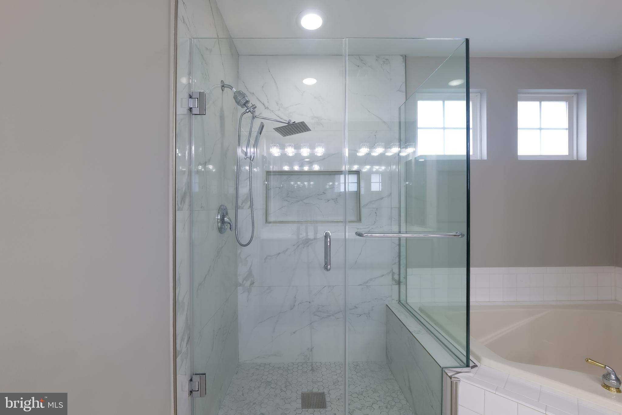 THE VILLAGES AT WELLINGTON - Residential Lease