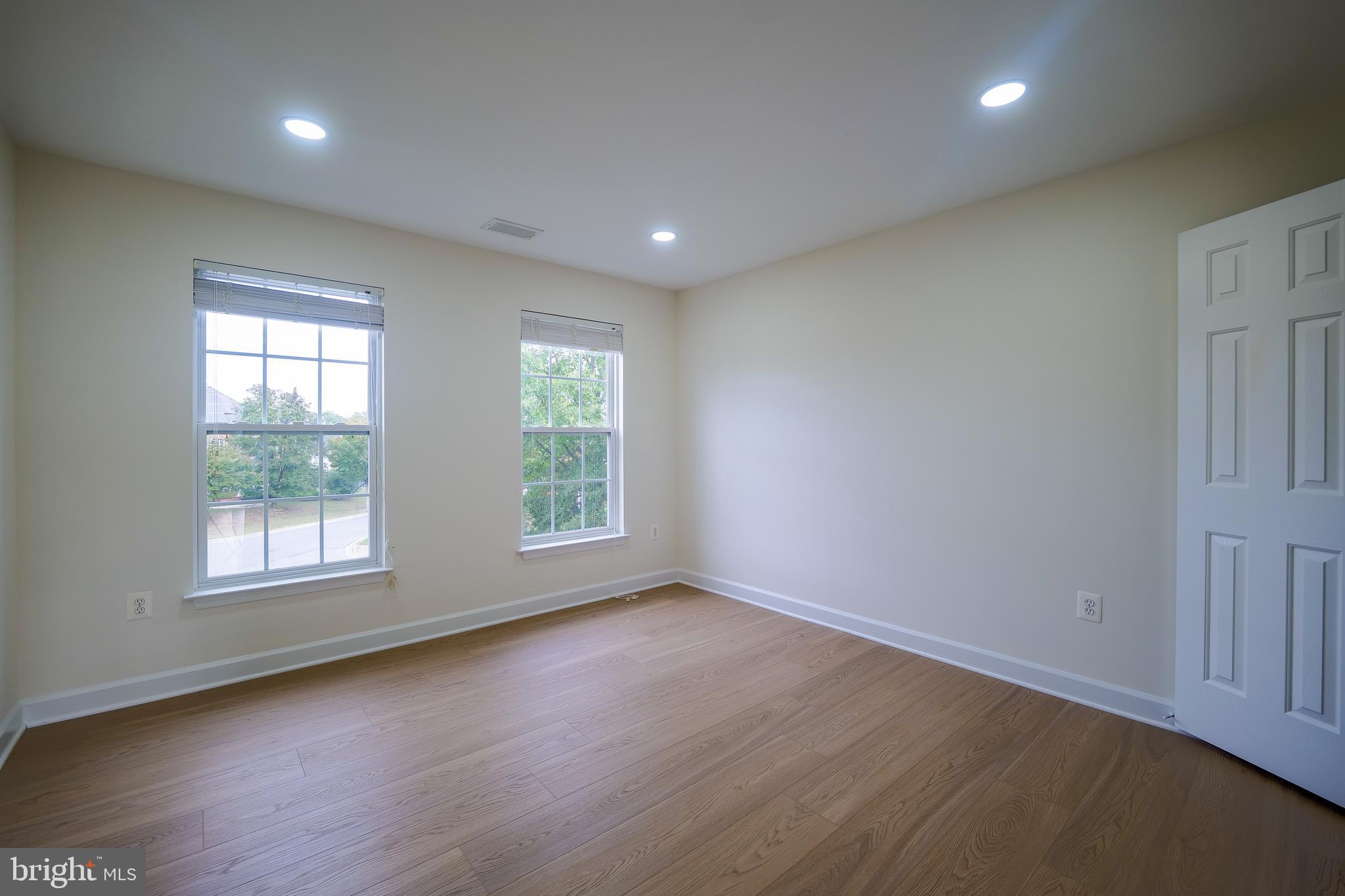 THE VILLAGES AT WELLINGTON - Residential Lease