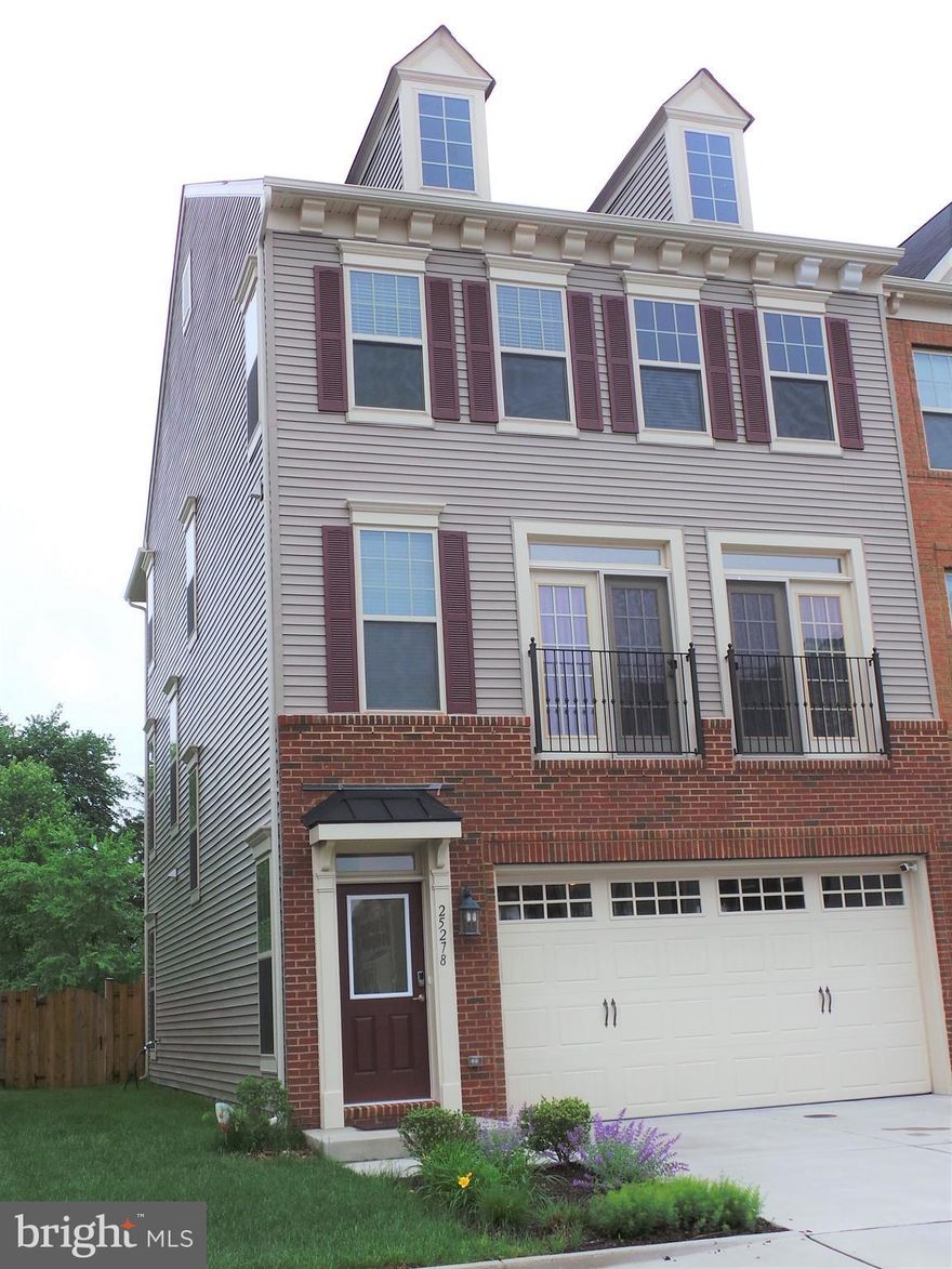 Premier Loudoun County Living...Spacious end unit. 3 level extension, open concept living, Beautiful new flooring on main level, Gallery kitchen with big island, Stainless Steel appliances, Maple Cabinets & Granite Counter tops, walk-out lower level to green open area. easy access to Rt. 50, Dulles Airport, restaurants & Shopping. Please schedule online. Monthly professional cleaning required, quarterly pest control pest control and lawn maintenance required from tenant. Home and carpet will be professionally cleaned before moving in, tenant responsible move in fee $350