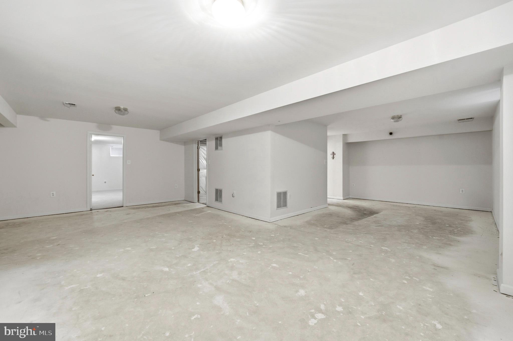SOUTH HAMPTON SUB - Residential