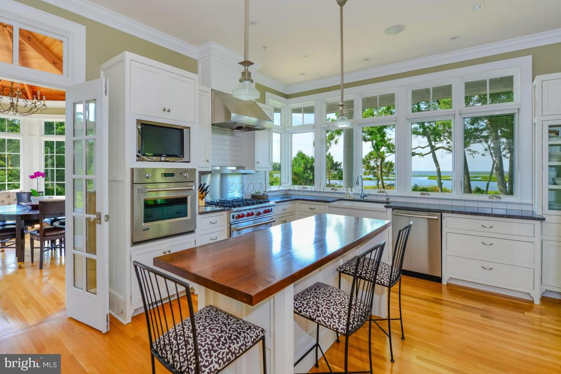 INDIAN CREEK - Residential