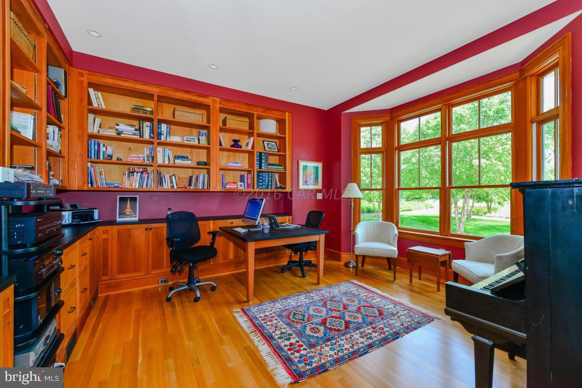 INDIAN CREEK - Residential