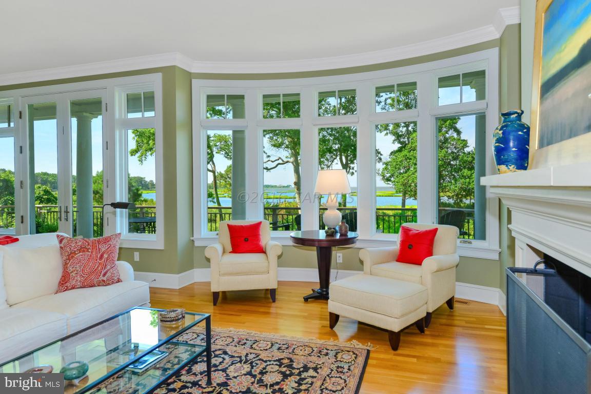 INDIAN CREEK - Residential