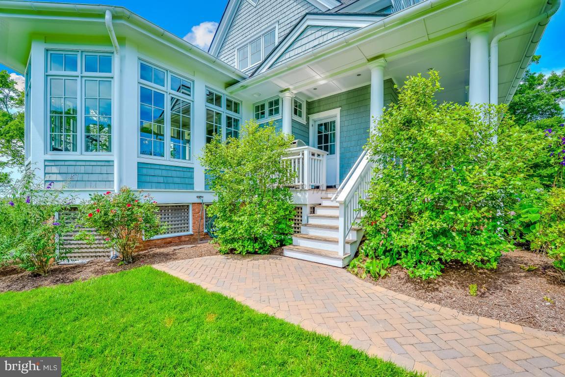 INDIAN CREEK - Residential