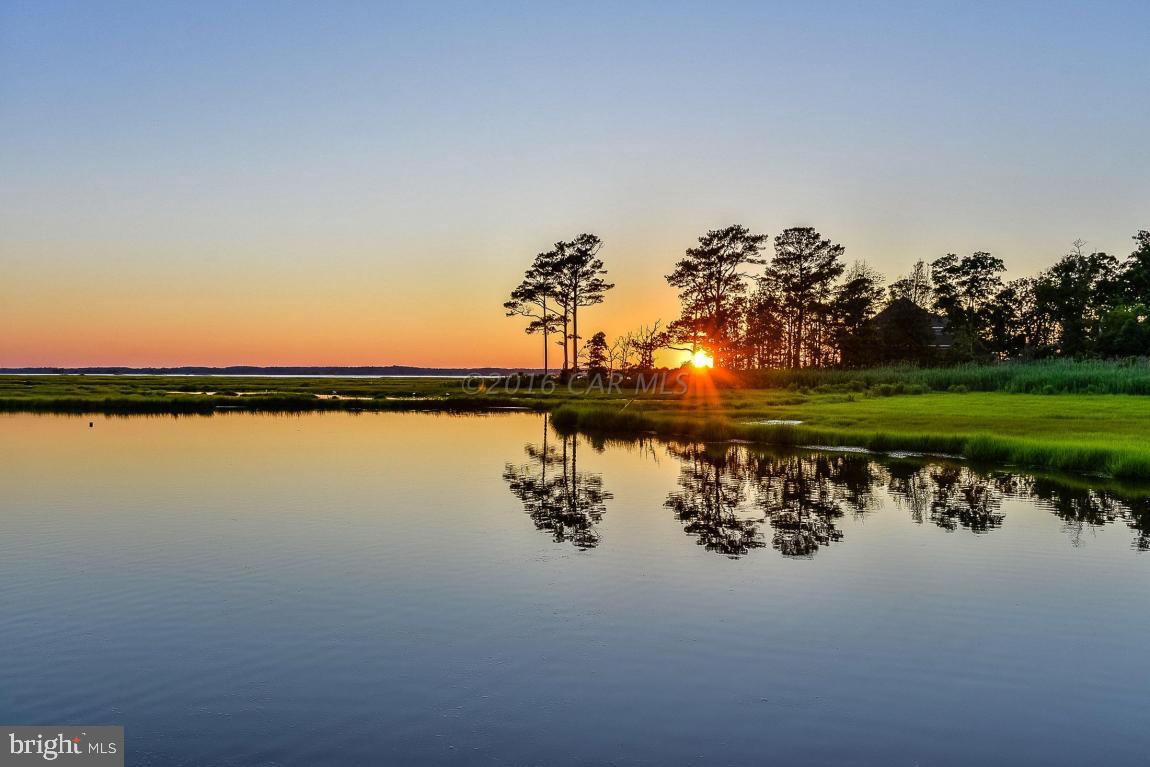 INDIAN CREEK - Residential