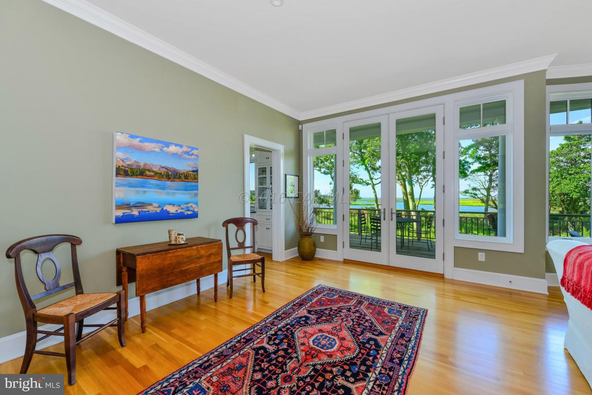 INDIAN CREEK - Residential