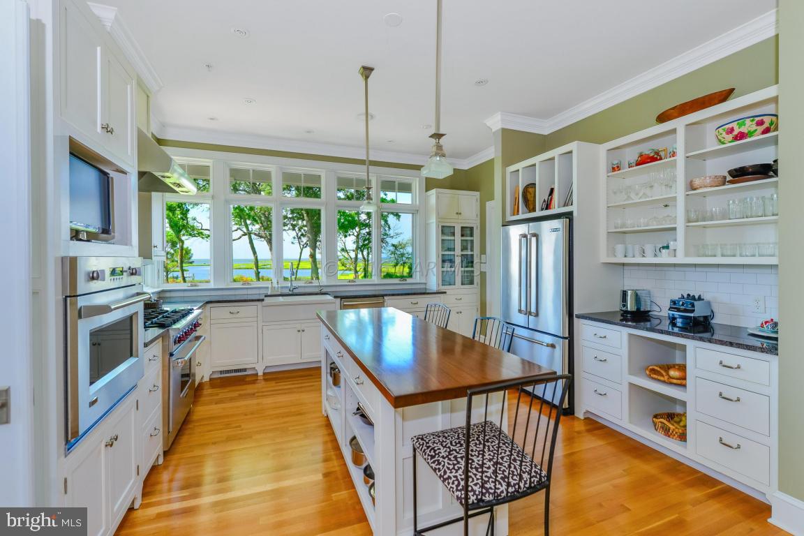 INDIAN CREEK - Residential