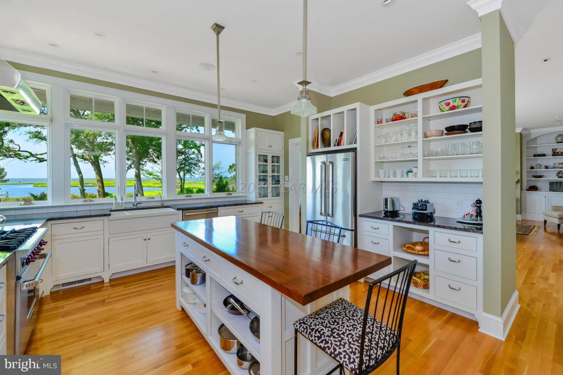 INDIAN CREEK - Residential