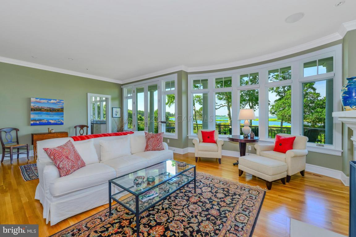 INDIAN CREEK - Residential