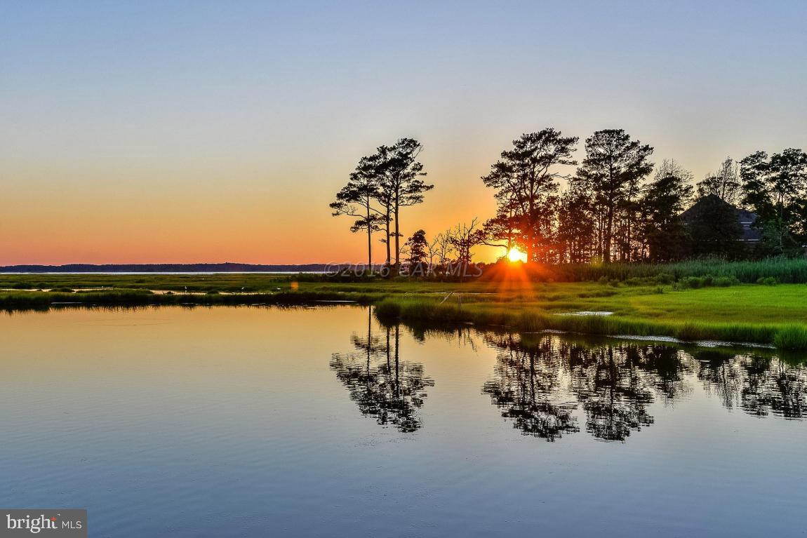 INDIAN CREEK - Residential