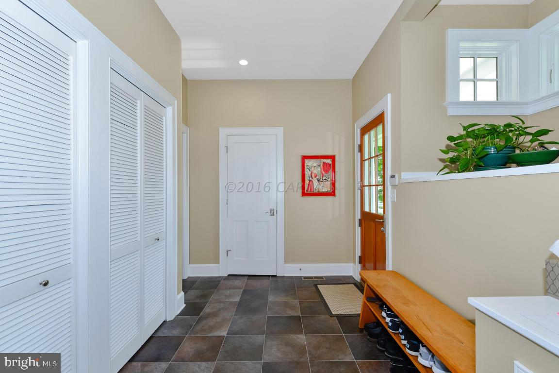 INDIAN CREEK - Residential