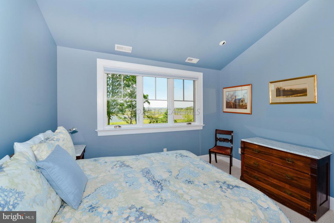 INDIAN CREEK - Residential