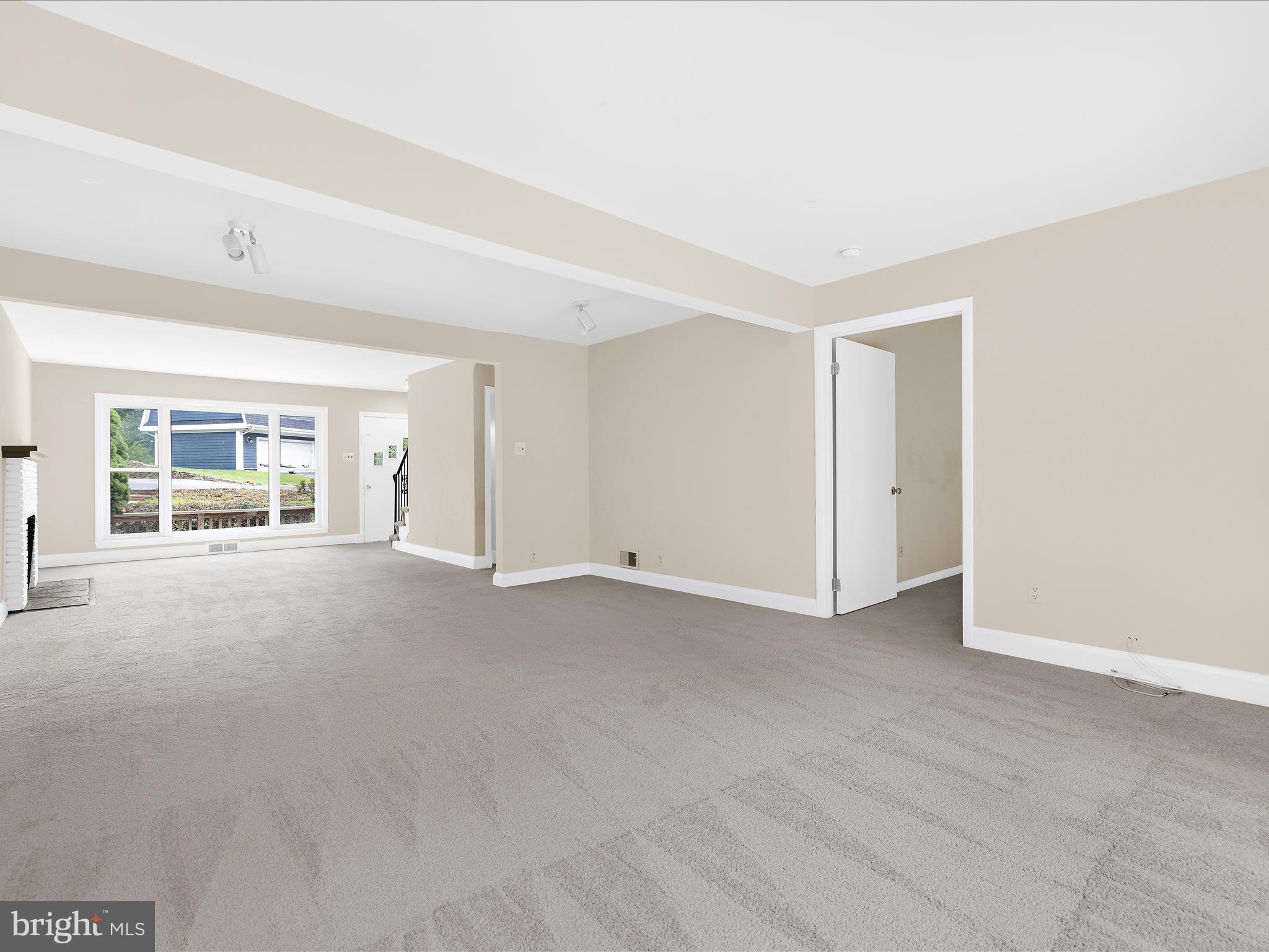 LINSTEAD ON THE SEVERN - Residential