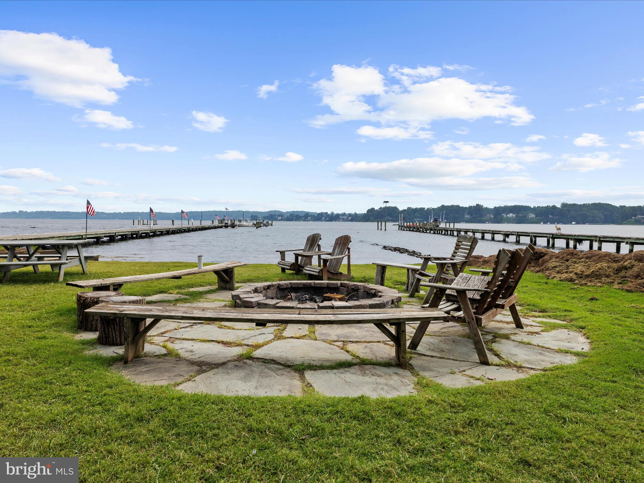 LINSTEAD ON THE SEVERN - Residential