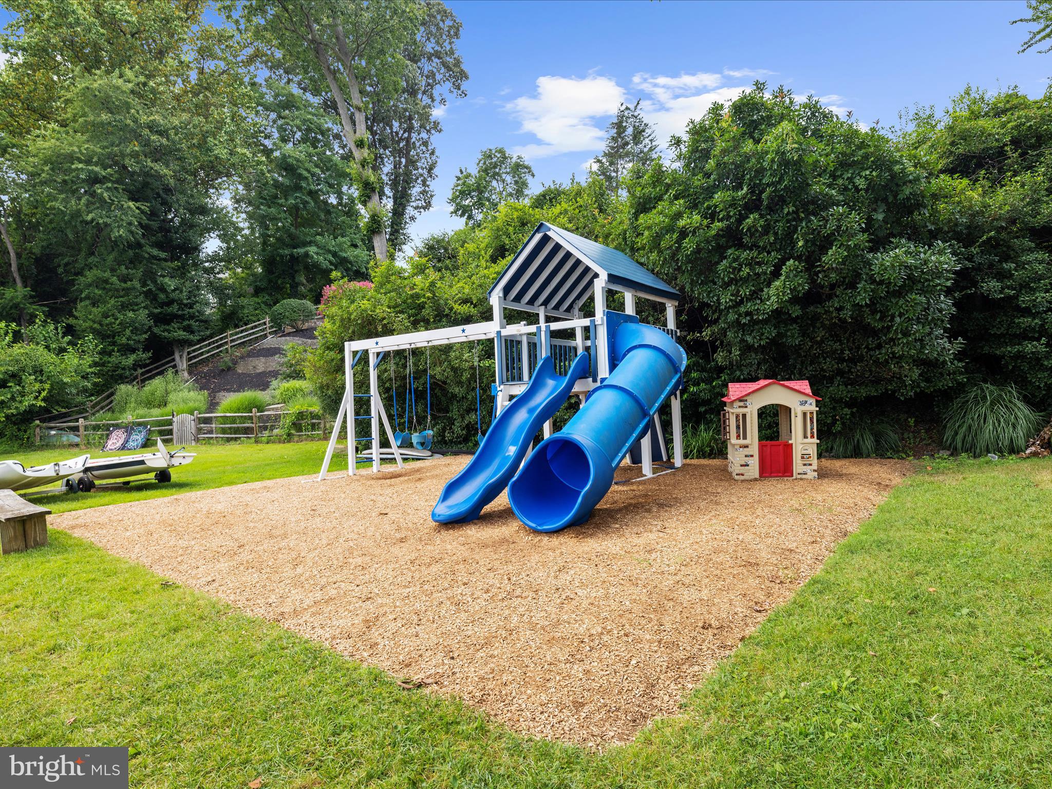 LINSTEAD ON THE SEVERN - Residential