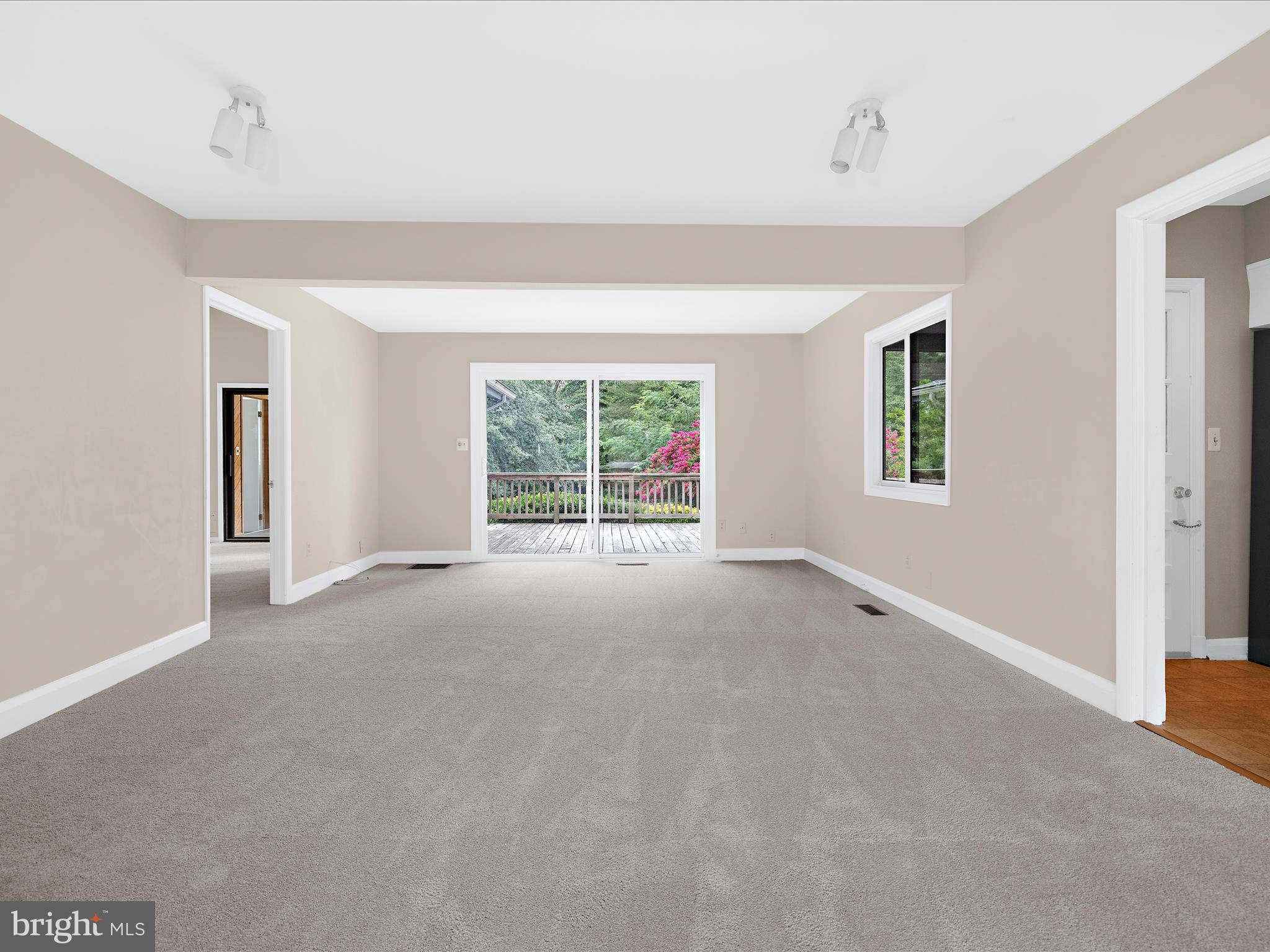 LINSTEAD ON THE SEVERN - Residential