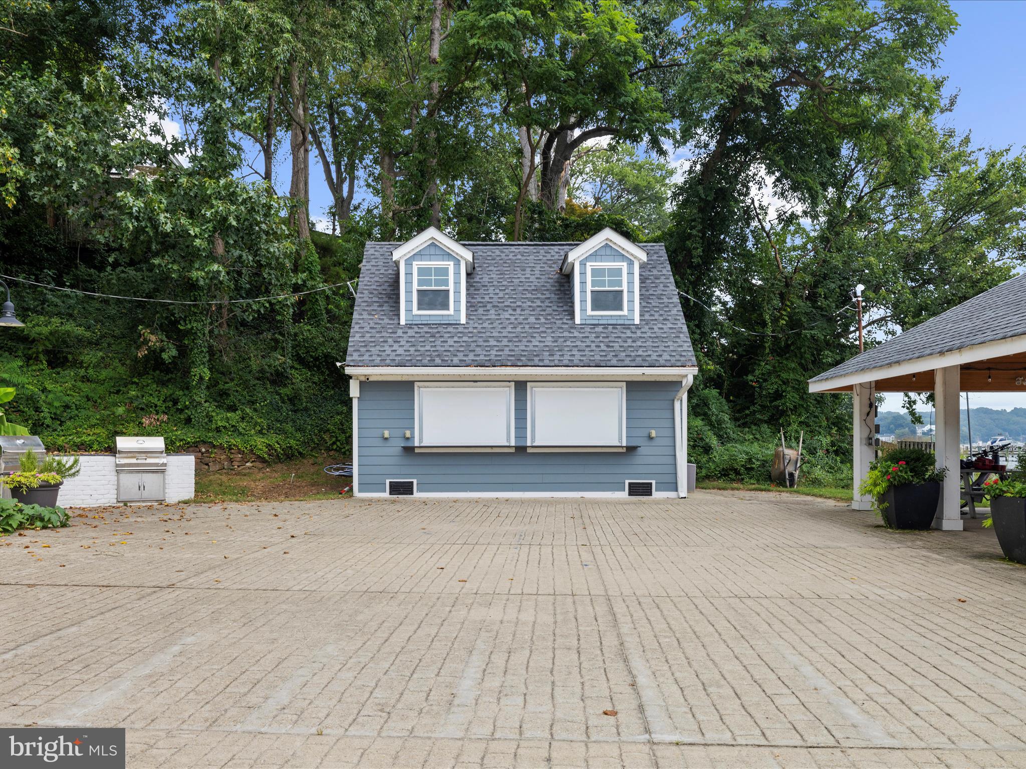 LINSTEAD ON THE SEVERN - Residential