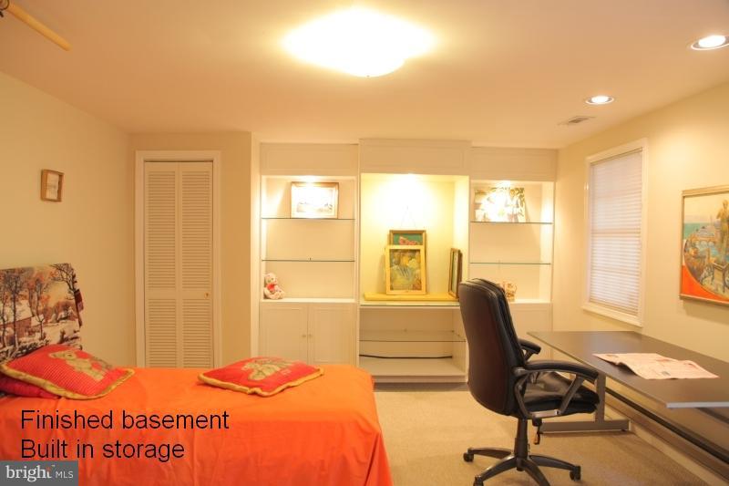 AMBERFIELD - Residential Lease