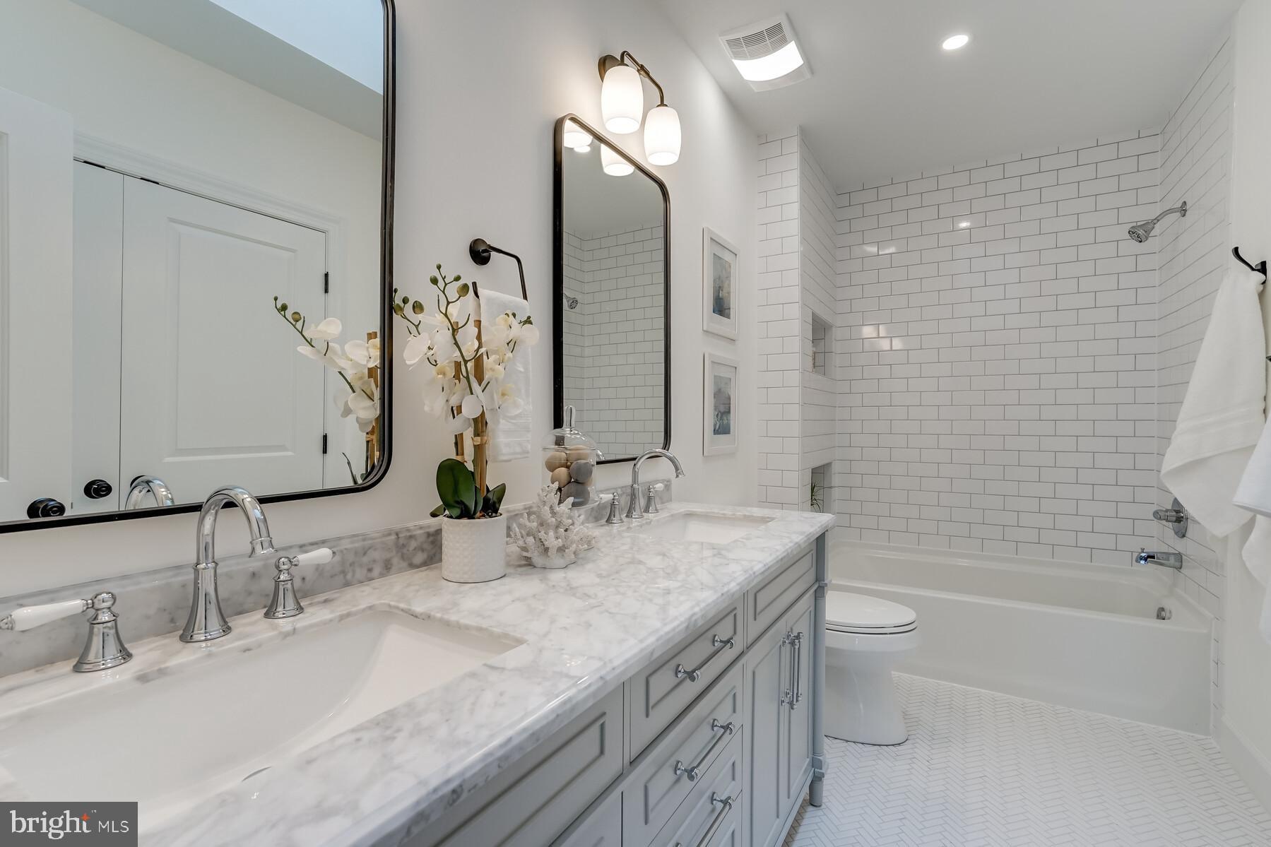 OAK HAVEN - Residential