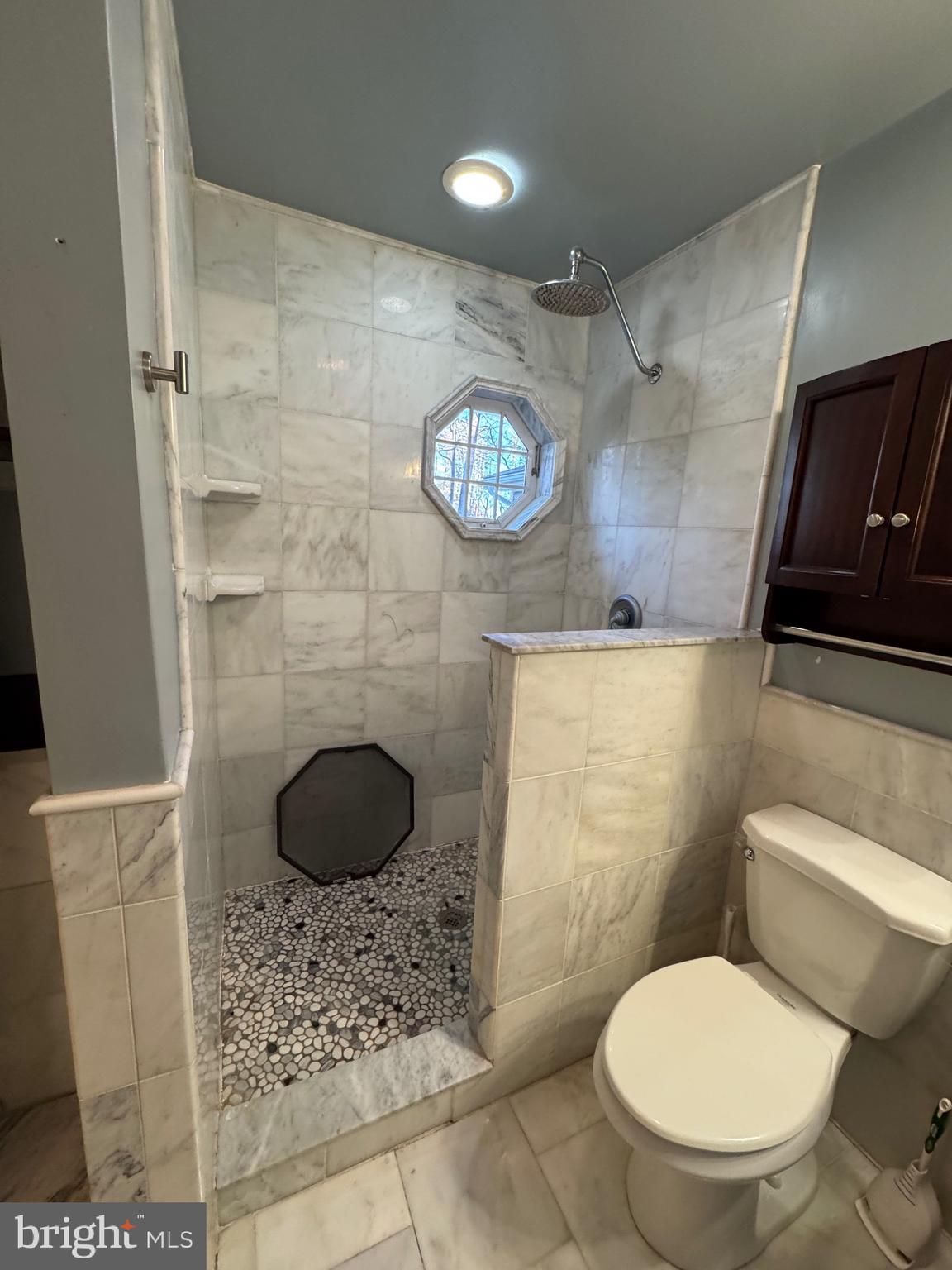 DAMERON - Residential Lease