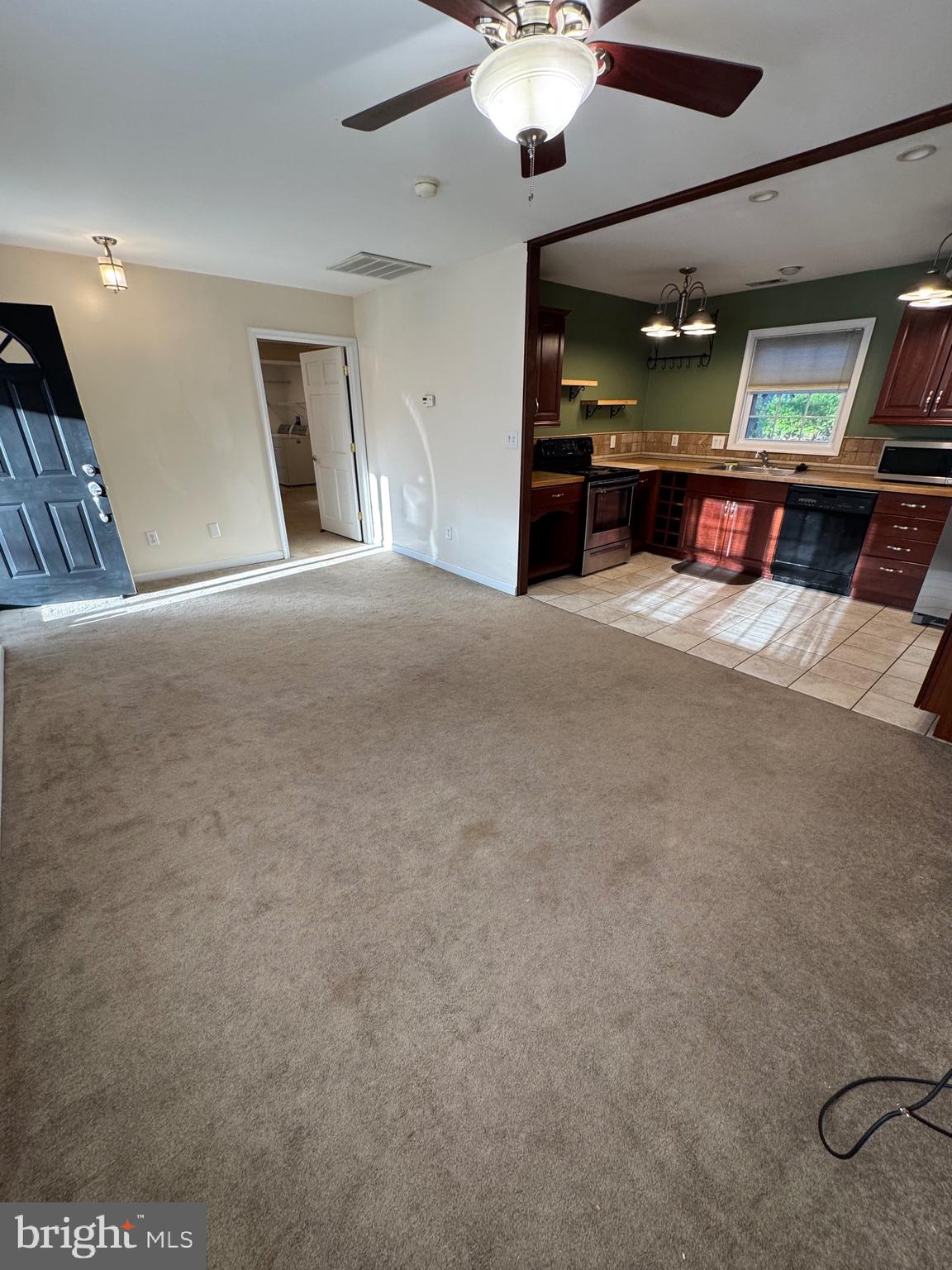 DAMERON - Residential Lease