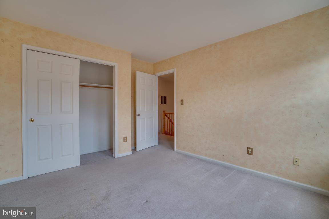 MCNAIR FARMS LANDBAY - Residential Lease