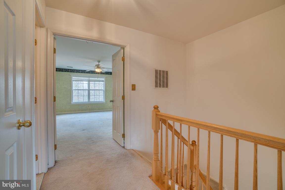 MCNAIR FARMS LANDBAY - Residential Lease