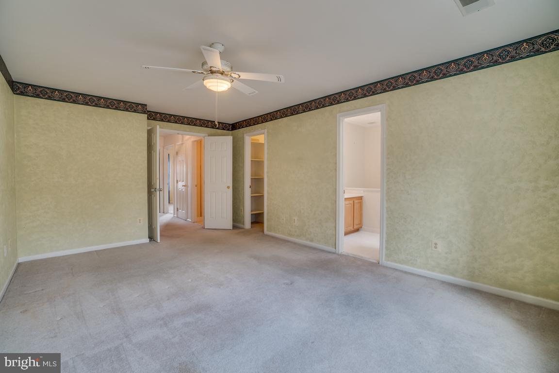 MCNAIR FARMS LANDBAY - Residential Lease