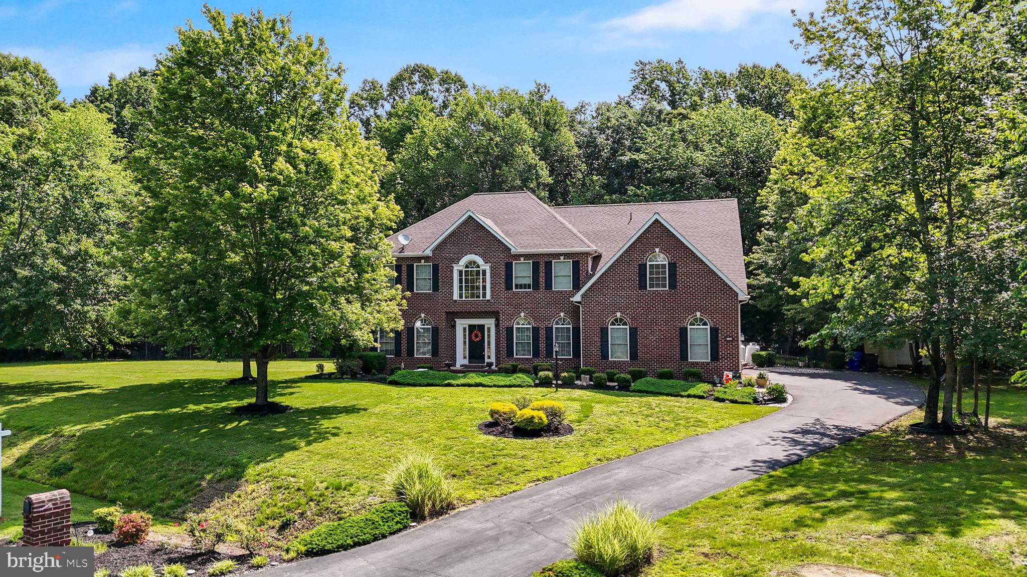 8921 GROTTO COURT