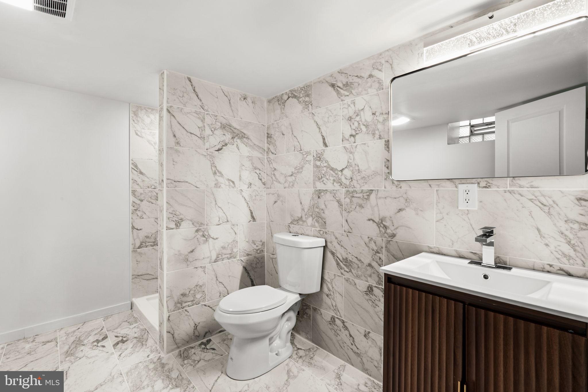 EAST FALLS - Residential