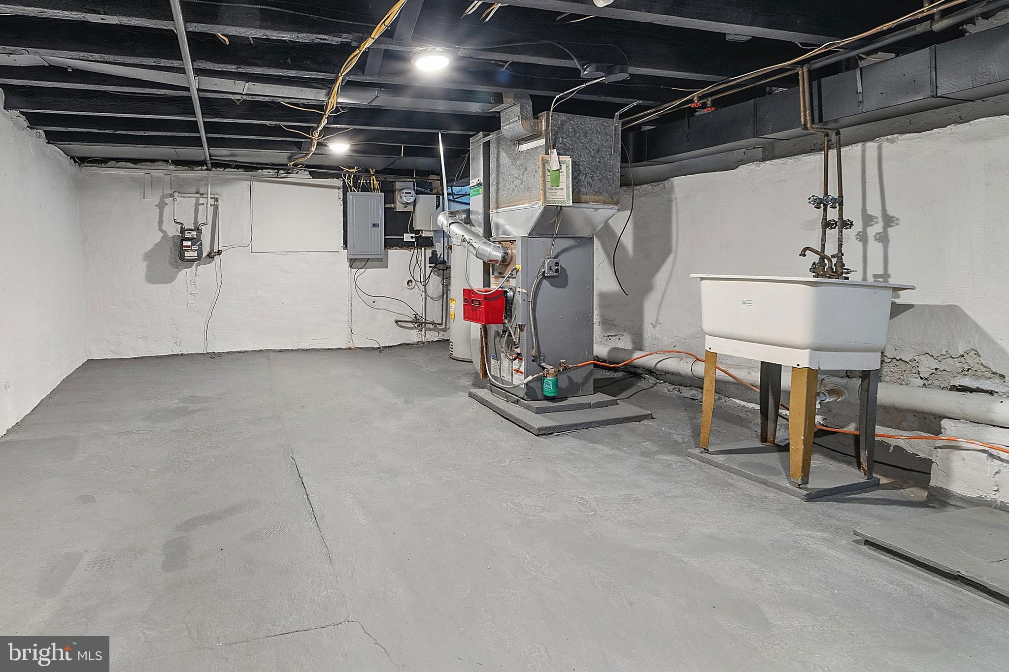 EAST FALLS - Residential