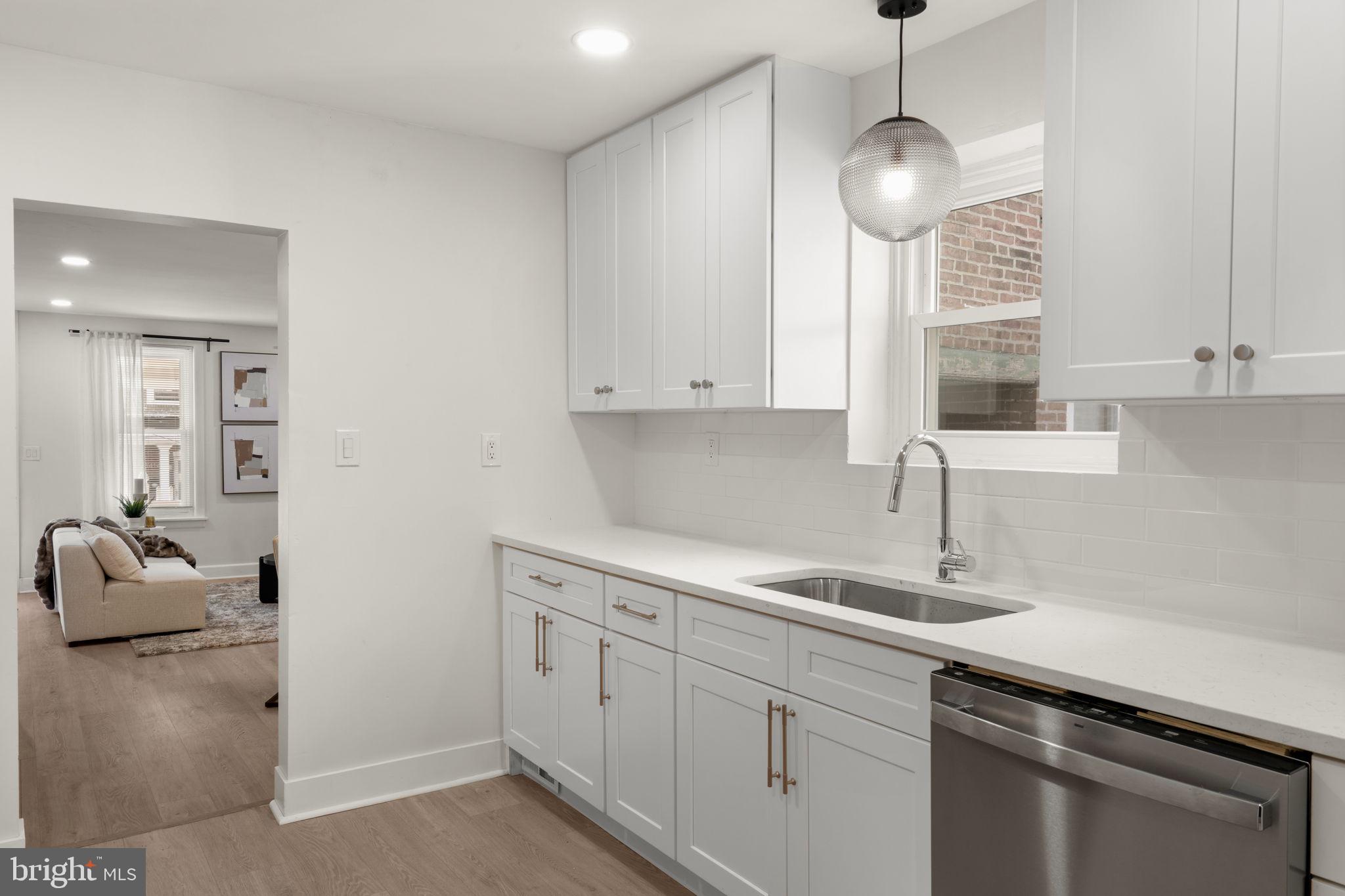 EAST FALLS - Residential