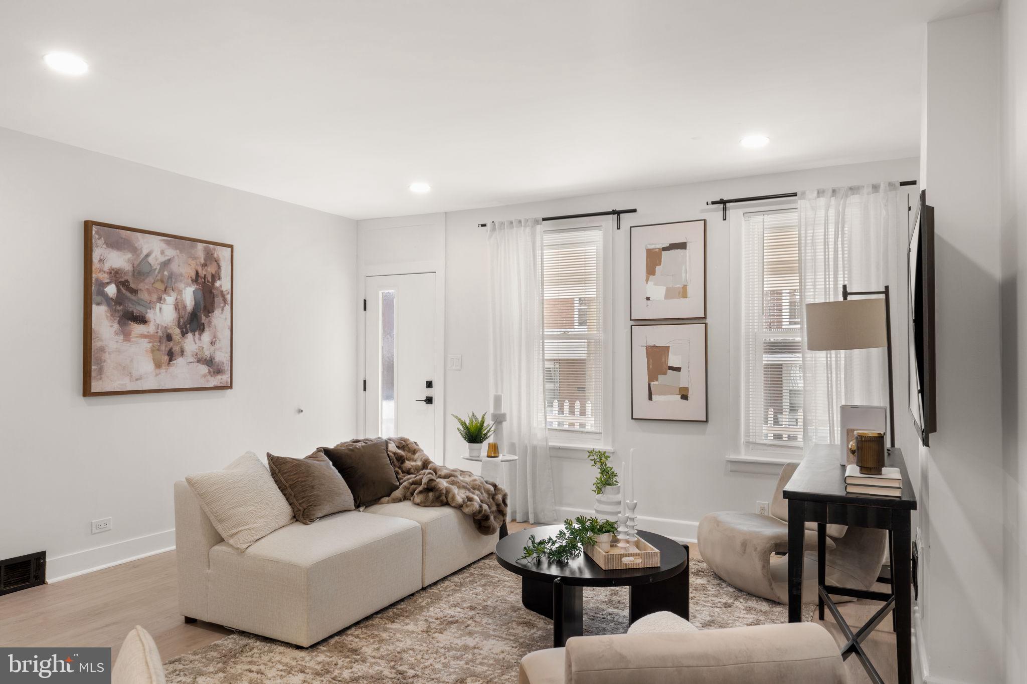 EAST FALLS - Residential