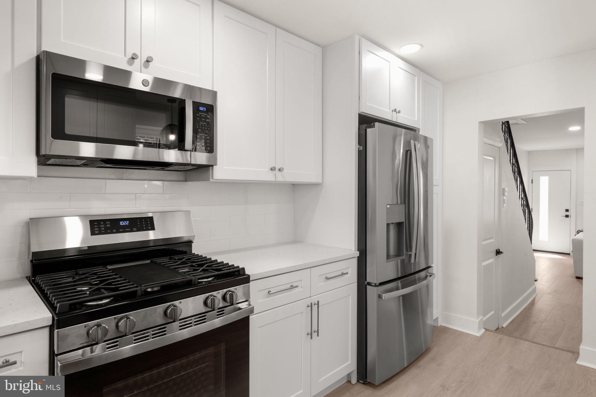 EAST FALLS - Residential